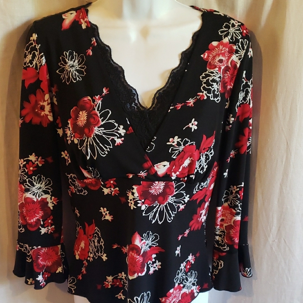 Fashion Bug Floral Black and Red with Lace Women's Blouse Size Small